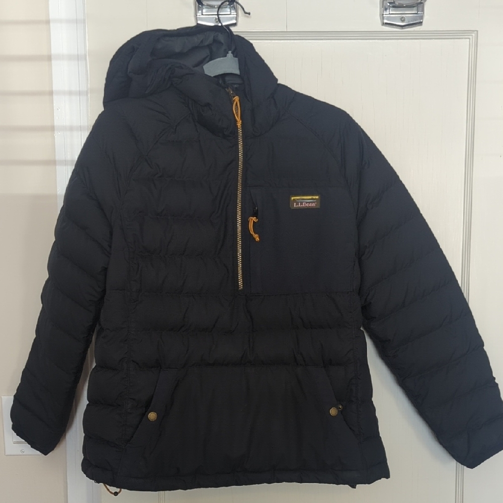 L.L. Bean Women's Petite Down Jacket Anorack Size Medium